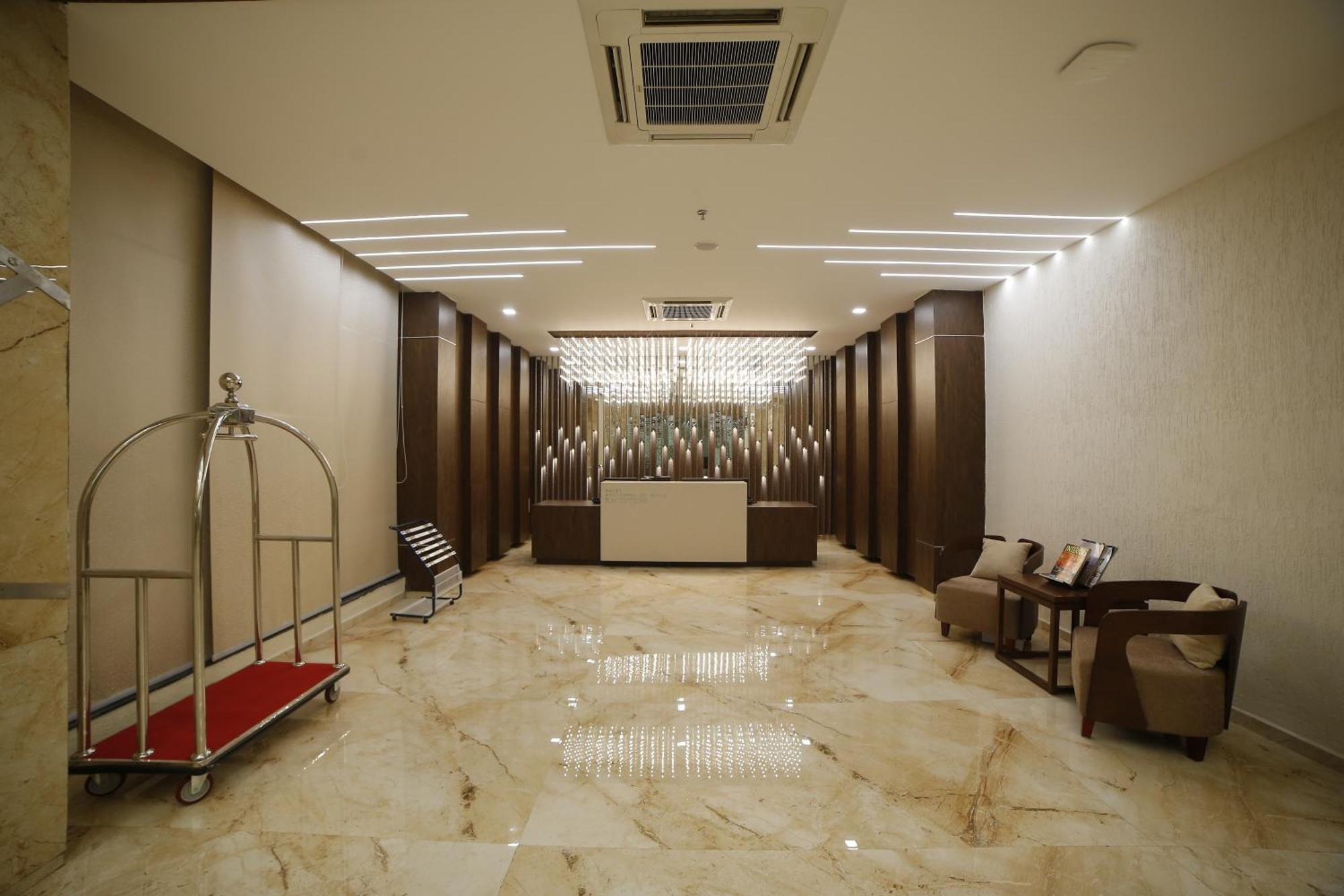 Hotel Annapurna De Royal Guntūr Εξωτερικό φωτογραφία
