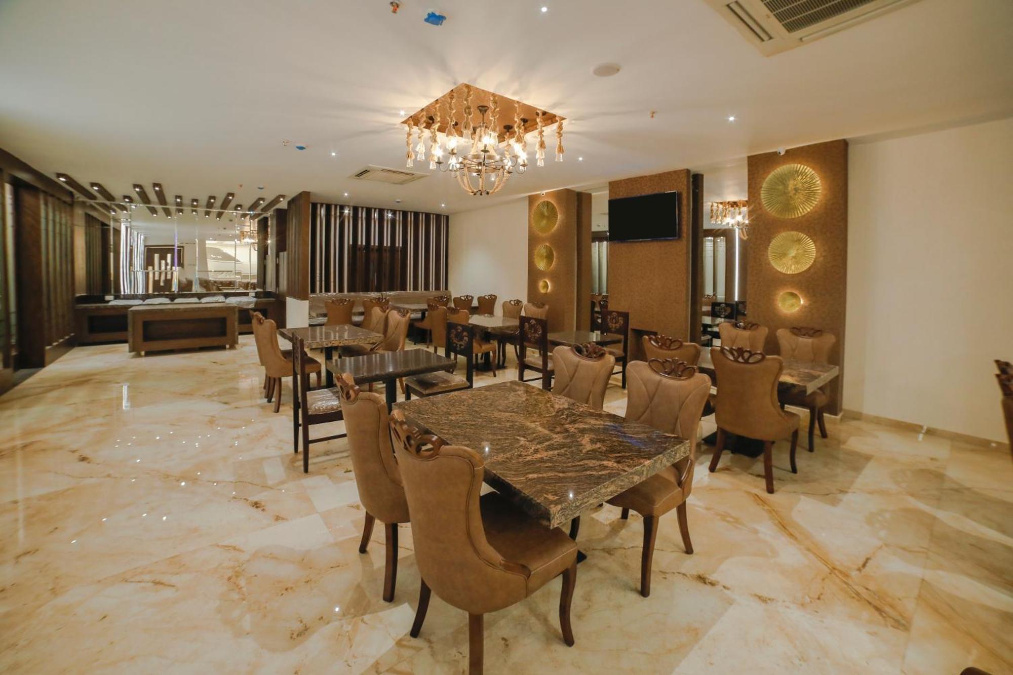 Hotel Annapurna De Royal Guntūr Εξωτερικό φωτογραφία